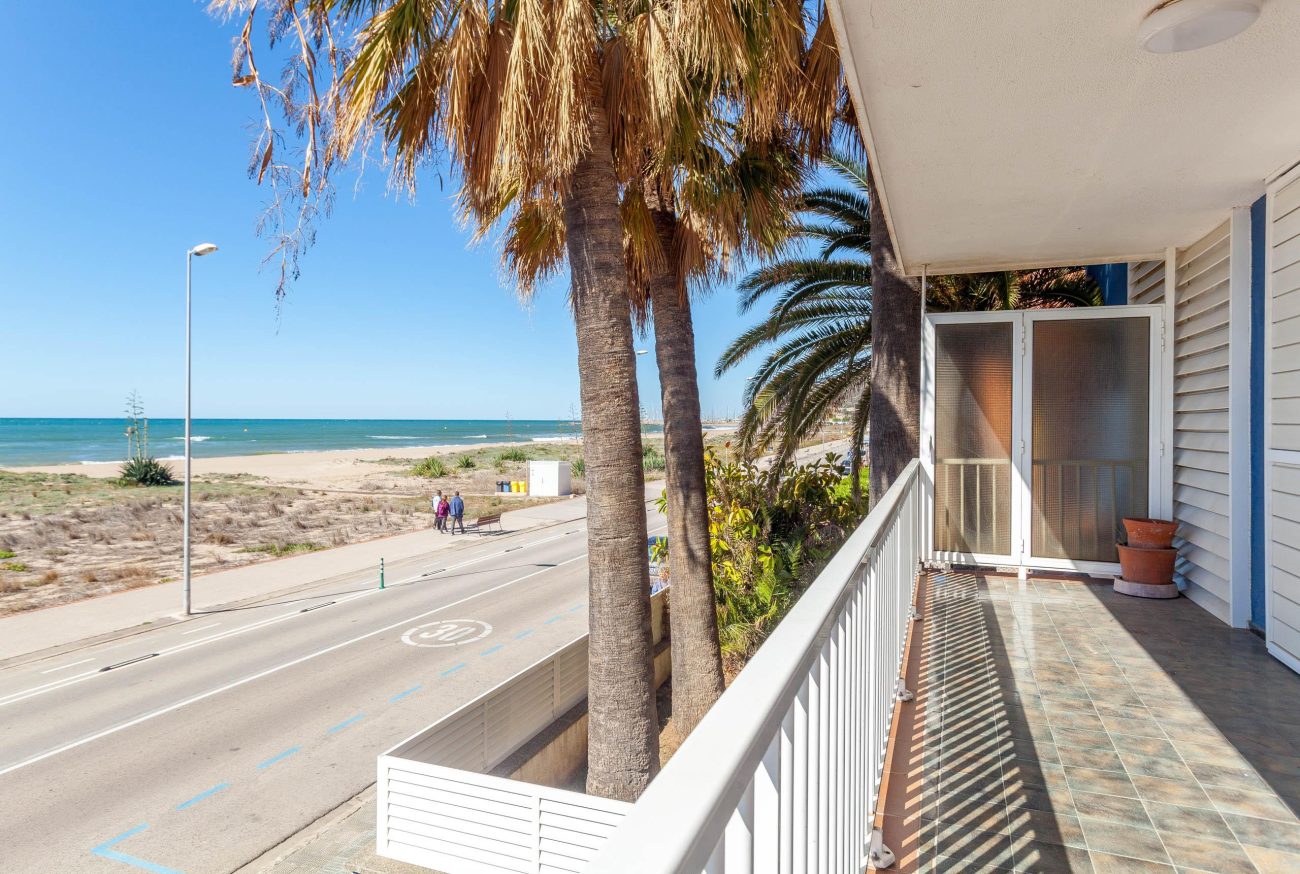 Feel the Mediterranean experience in Les Botigues de Sitges