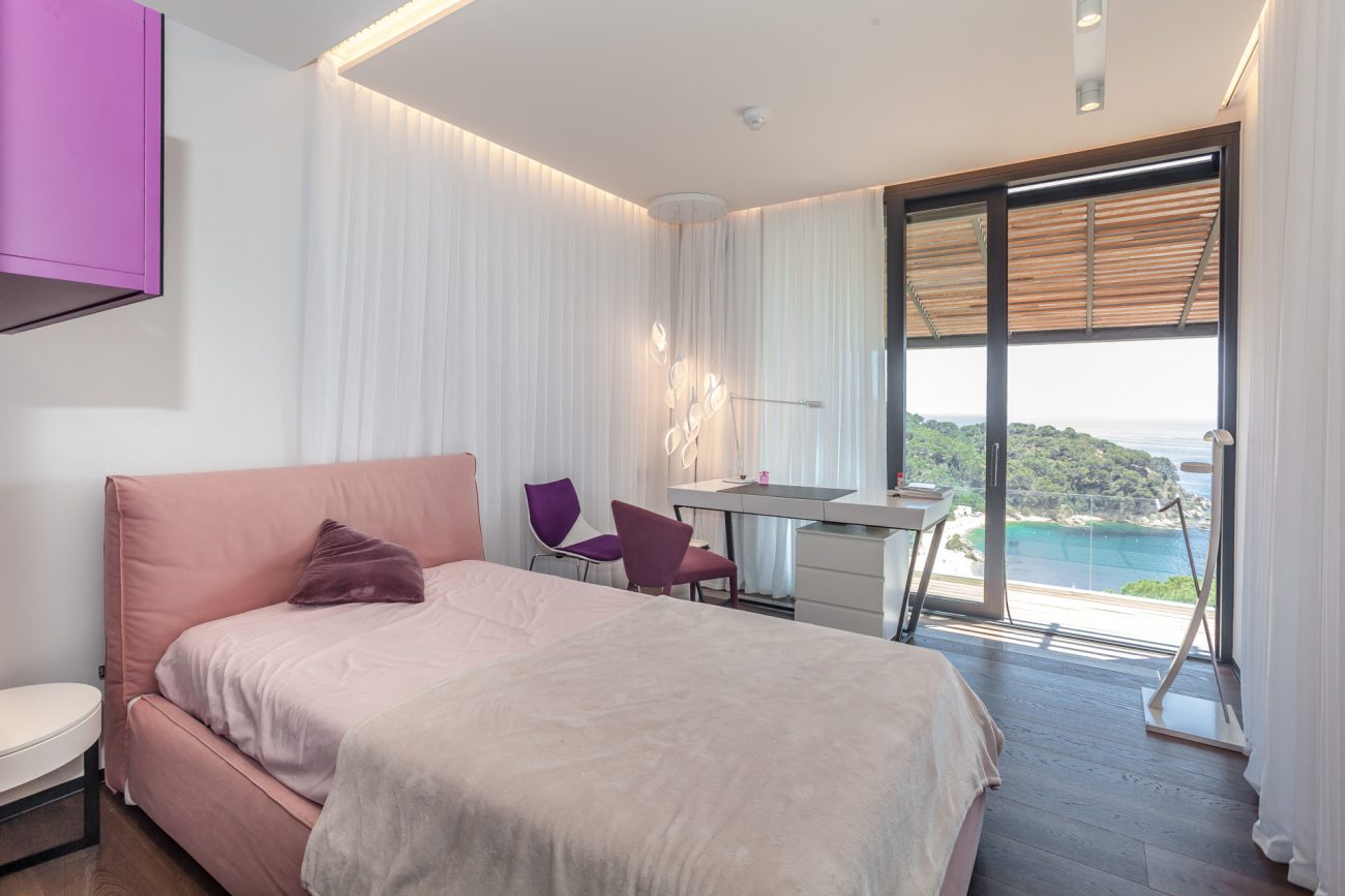 Luxury house with great view