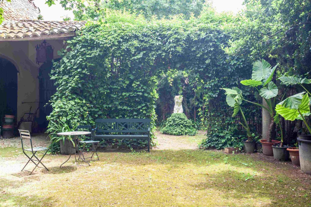 Stately 17th century mansion in Emporda