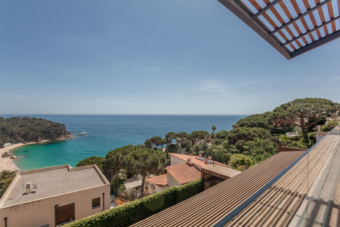 Luxury house with great view