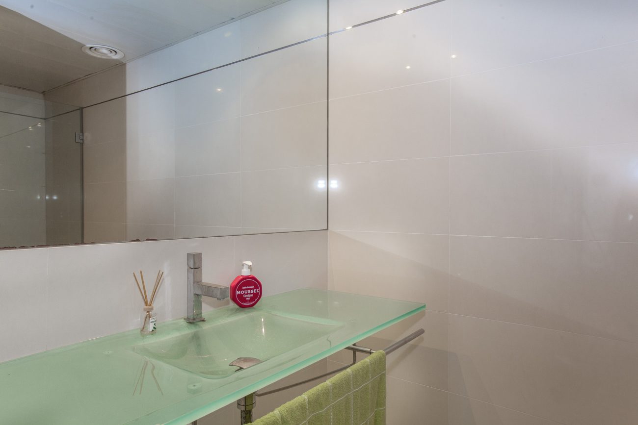 Penthouse on the 25th floor in a prestigious residential complex