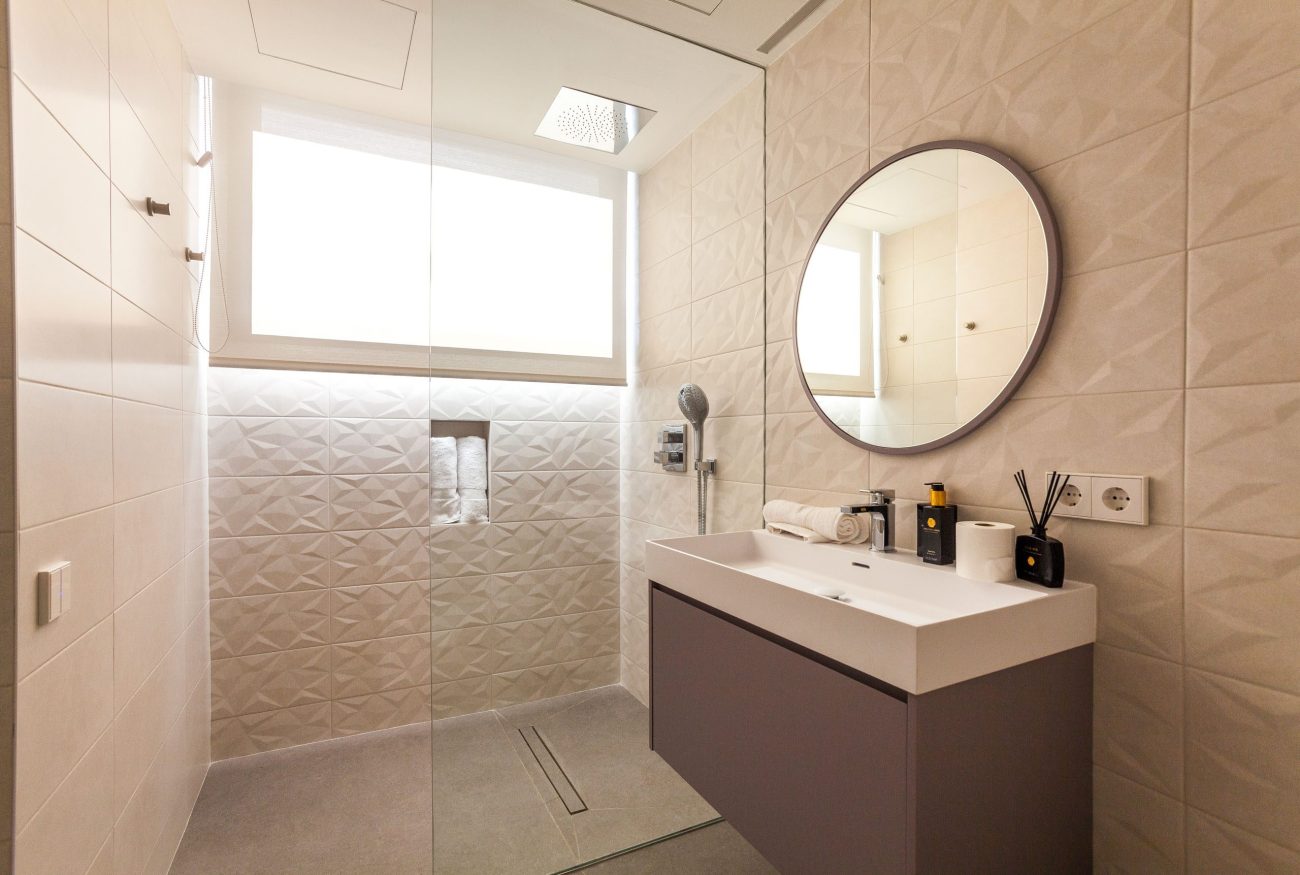Your Oasis of Modernity and Comfort