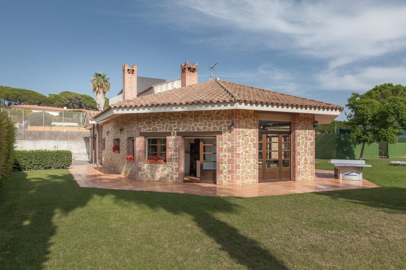 House with tourist license