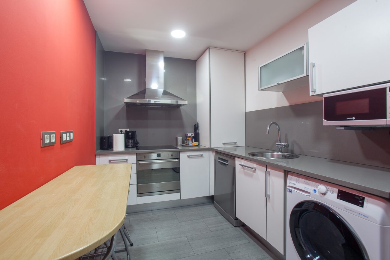 Quiet renovated apartment on Paseo de Gracia with tourist license
