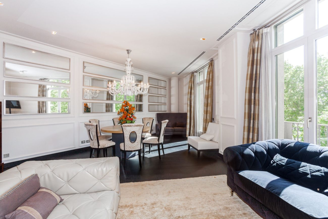 Spectacular flat in front of la Pedrera