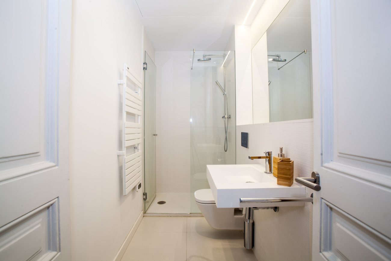 Spectacular apartment in a stately building in the heart of Barcelona