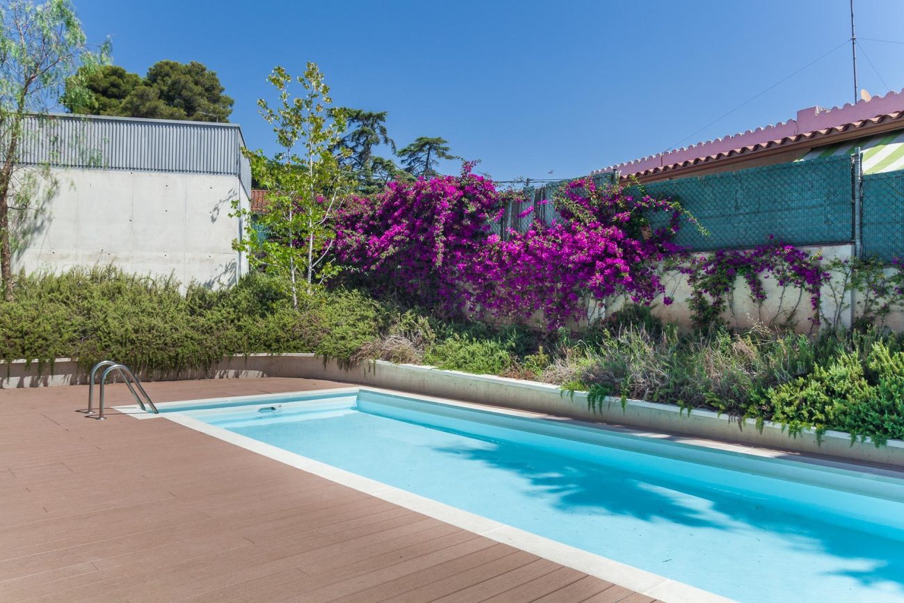 Apartment in a new building in the center of  a town in the suburbs of Barcelona