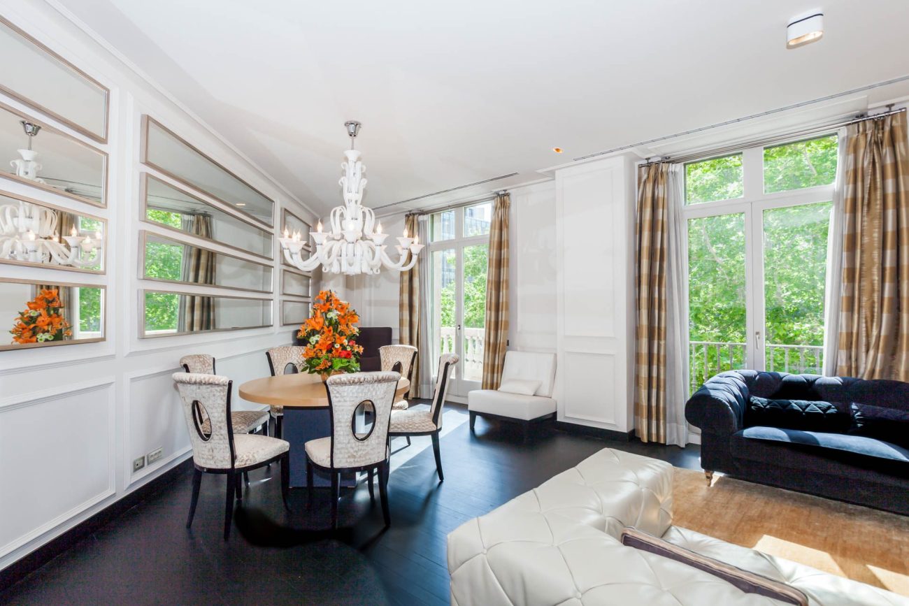 Spectacular flat in front of la Pedrera