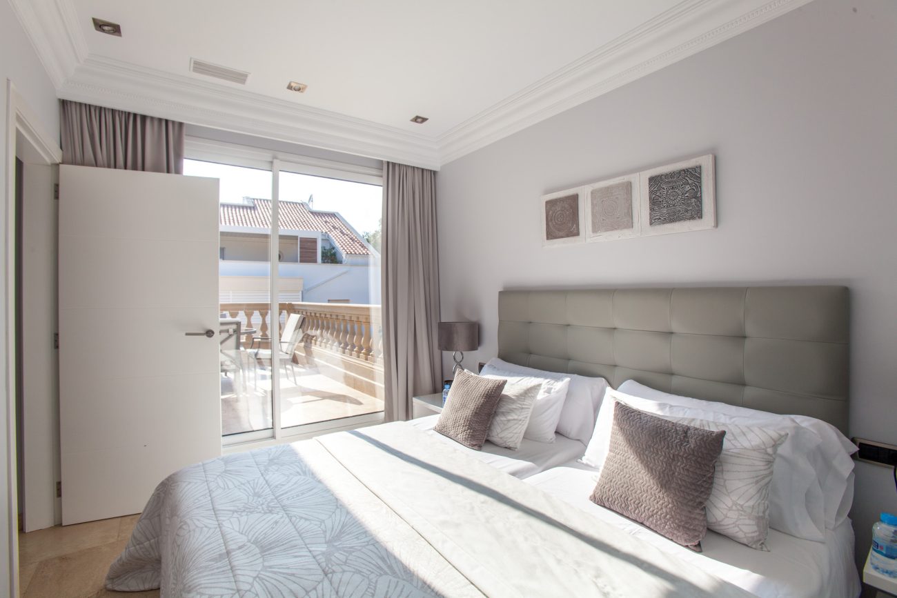 An Exclusive House on the first line to the sea in Sitges