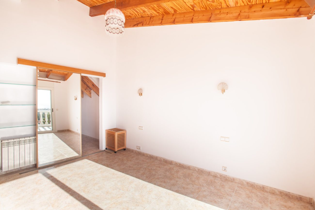 Bright house with sea views in Sitges