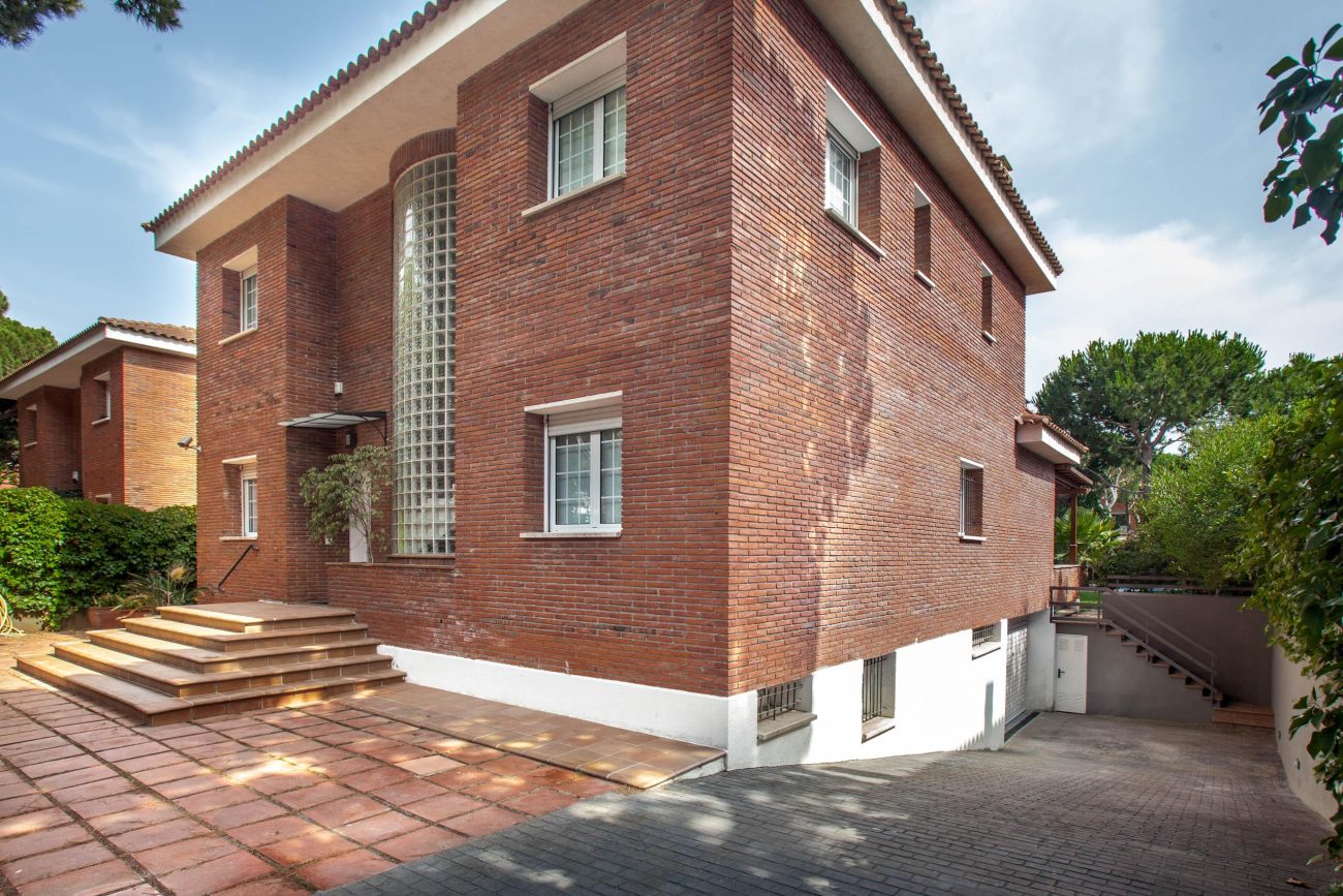 Exclusive home in the best residential area of Gavá Mar