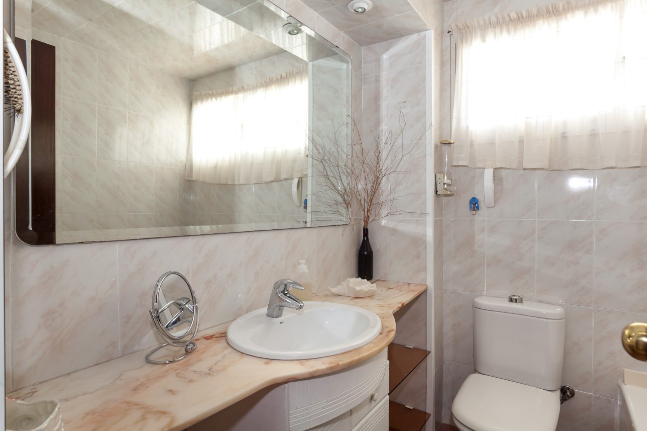 Penthouse with terrace and pool in the best area of ​​Gavá