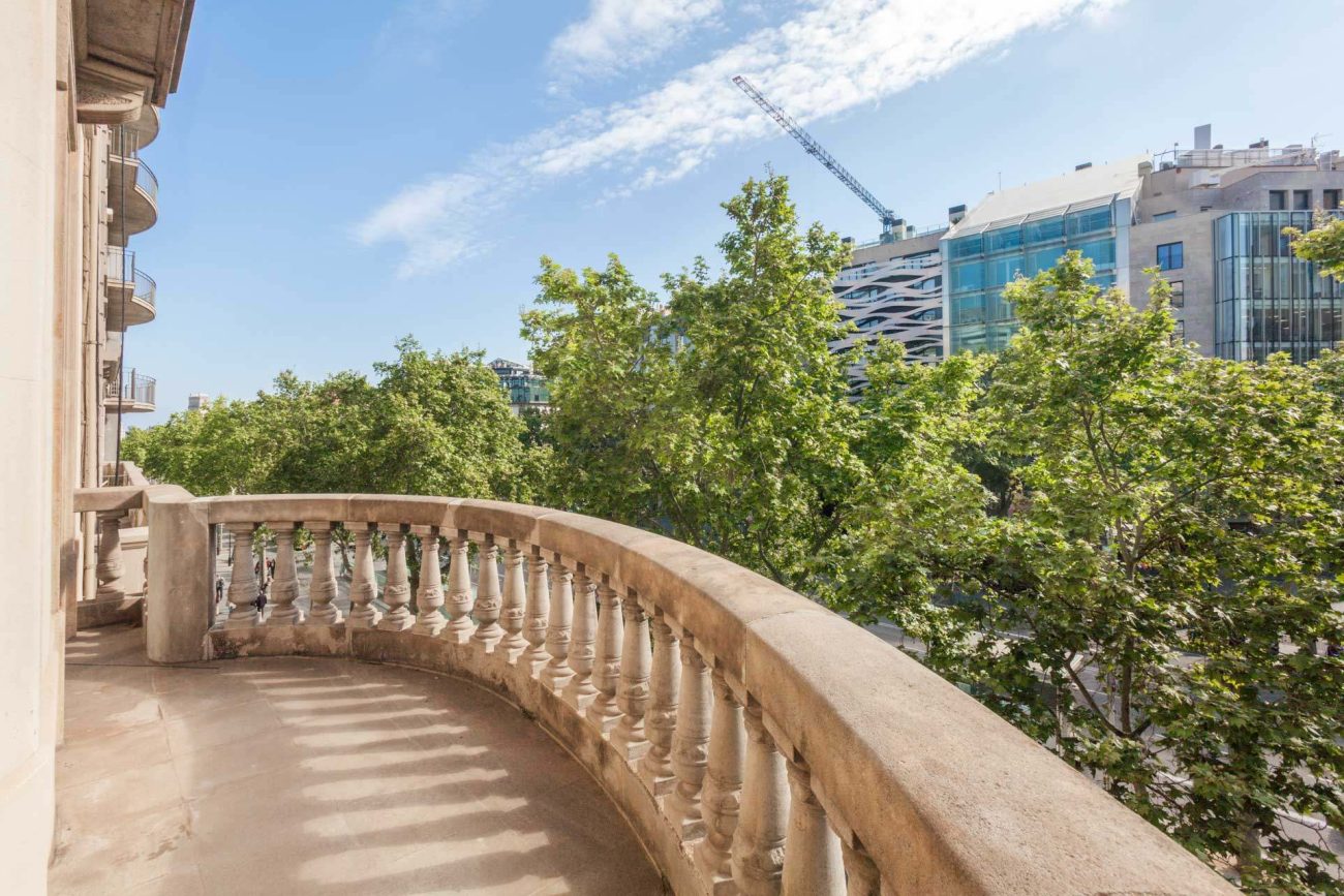 Spectacular flat in front of la Pedrera