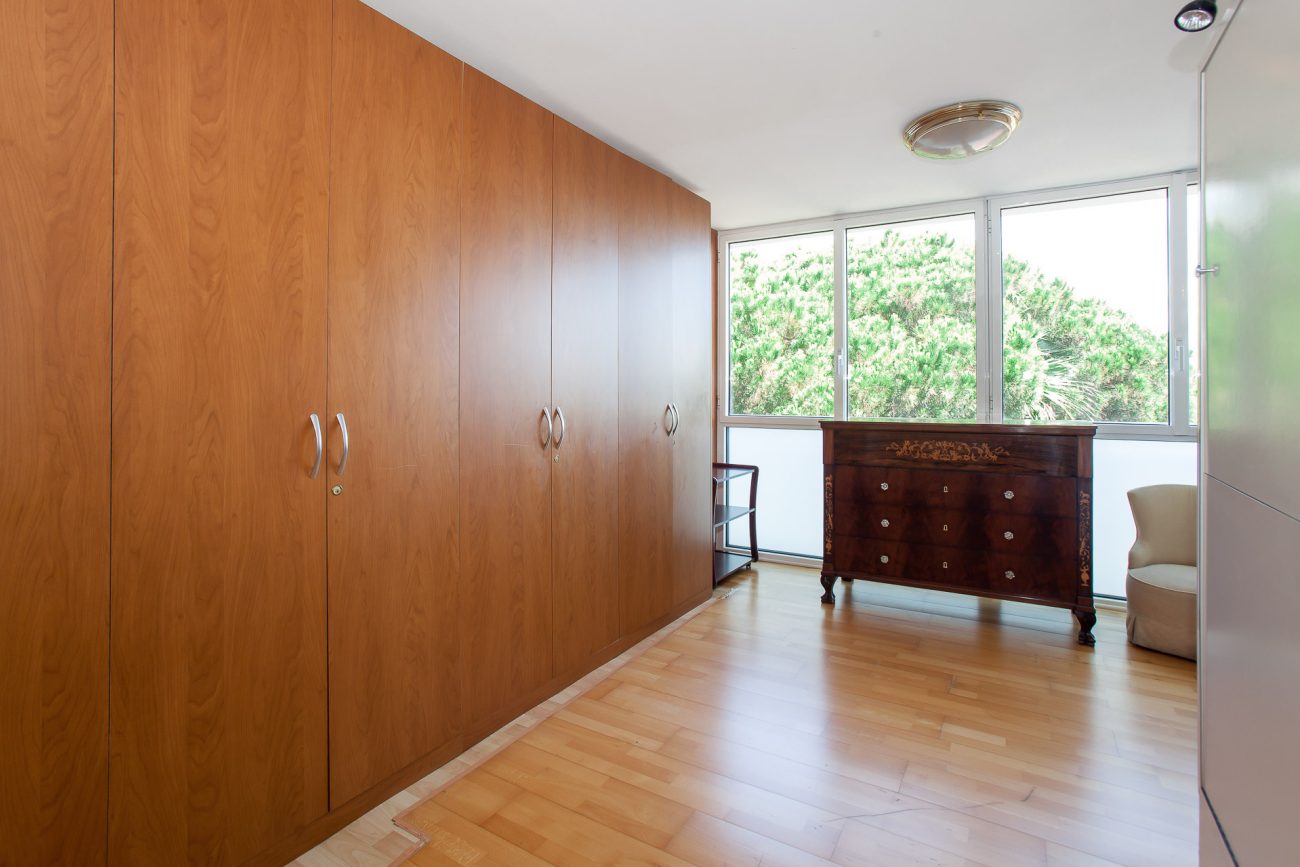 Penthouse with terrace and pool in the best area of ​​Gavá