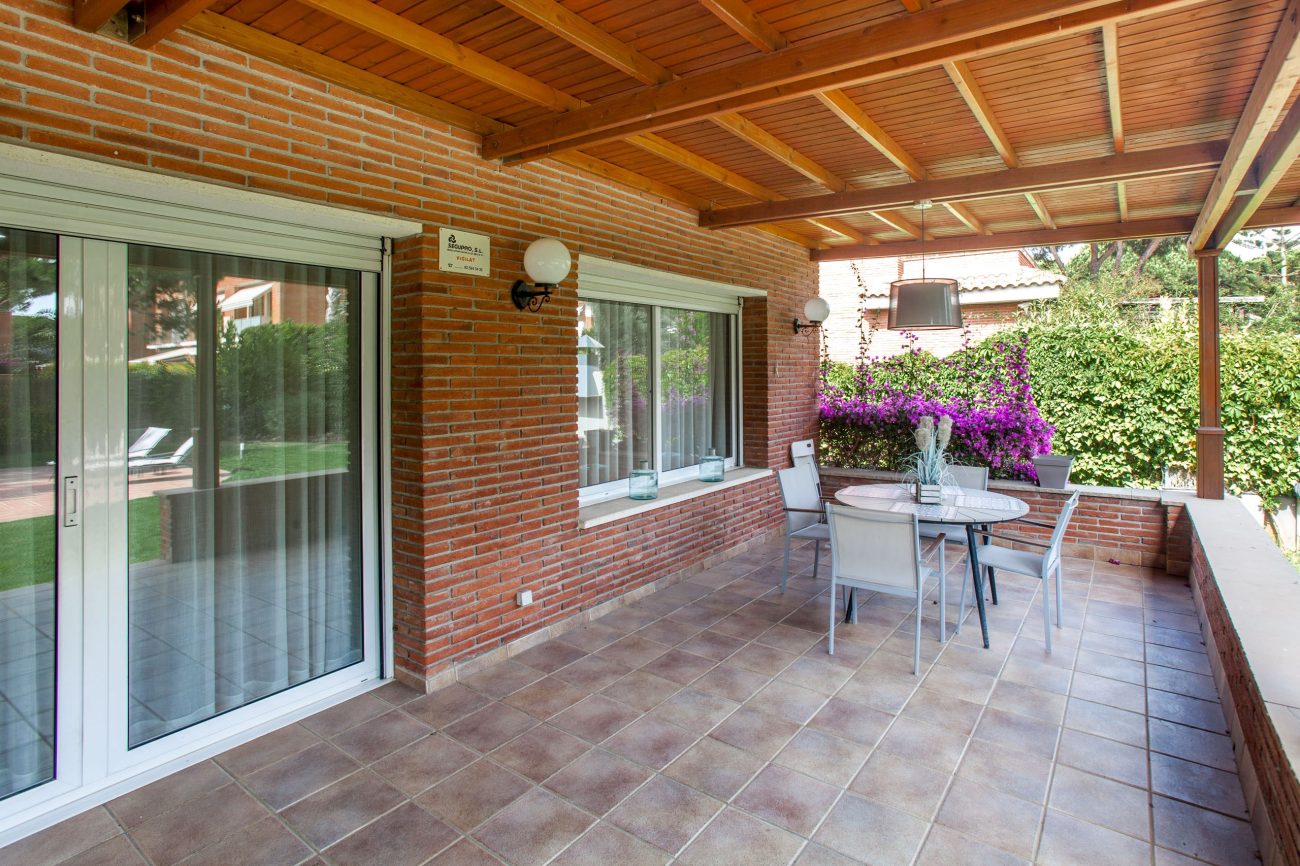 Exclusive home in the best residential area of Gavá Mar