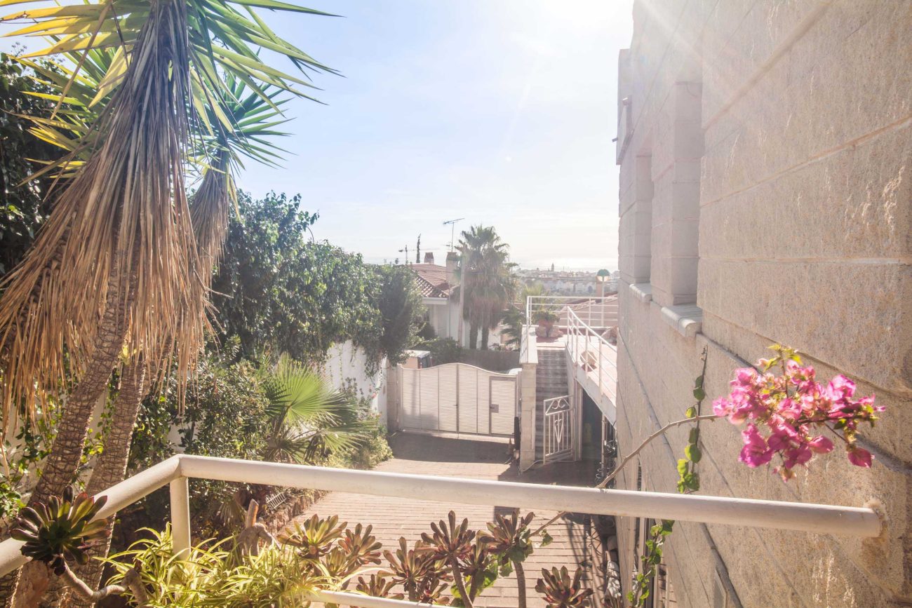Bright house with sea views in Sitges