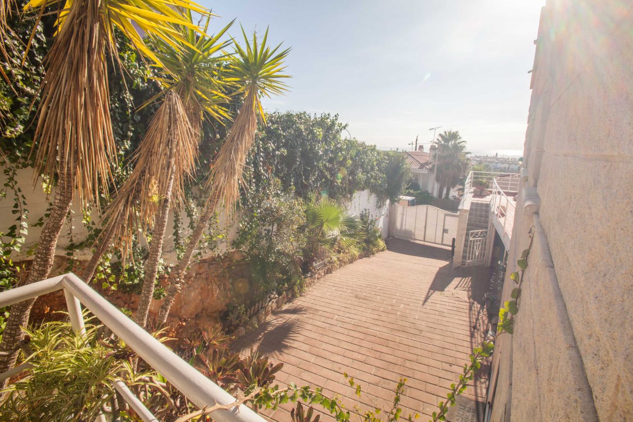 Bright house with sea views in Sitges
