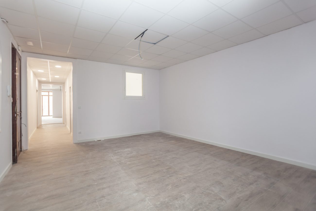 Office for rent on the main promenade of the city in the very center