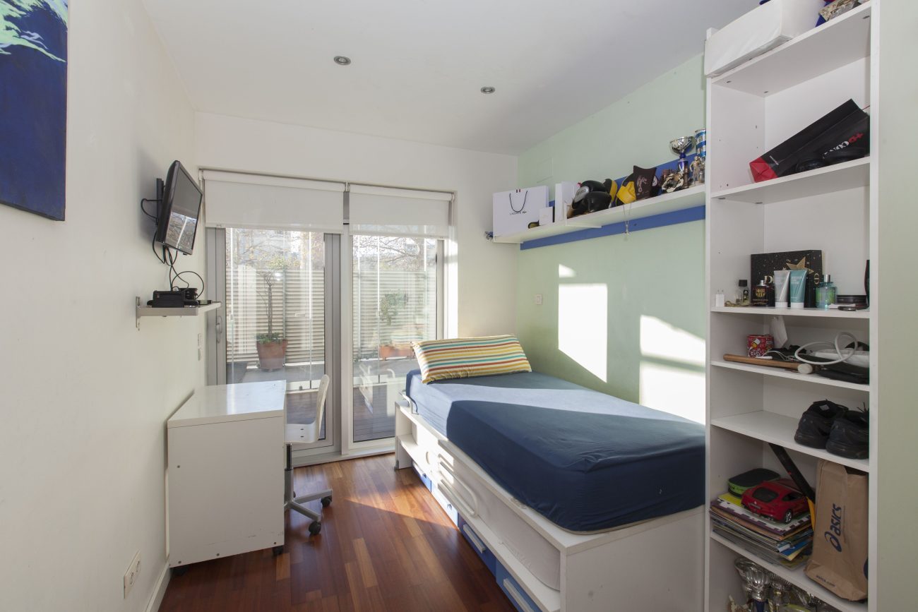 Spacious apartment with terrace in Diagonal Mar