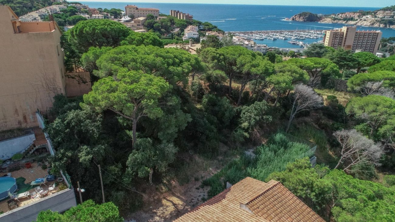 Unique plot with panoramic sea views in Sant Feliu de Guixols