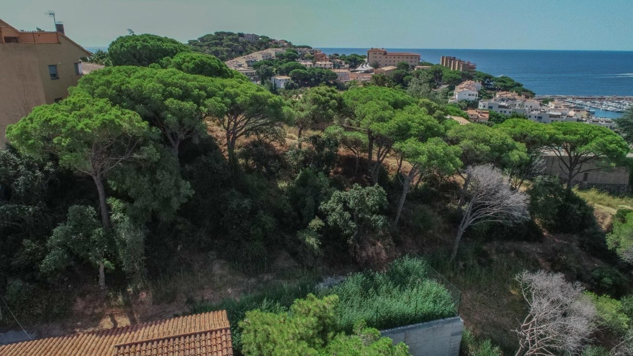 Unique plot with panoramic sea views in Sant Feliu de Guixols
