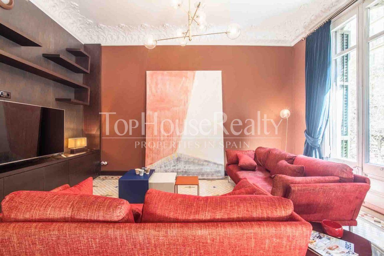 Spectacular flat in the Golden Square of Barcelona