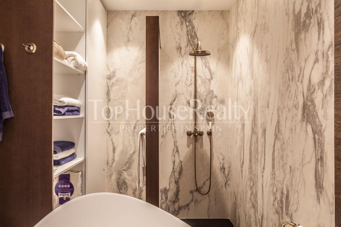 Spectacular flat in the Golden Square of Barcelona