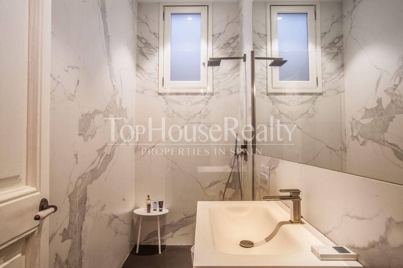 Spectacular flat in the Golden Square of Barcelona