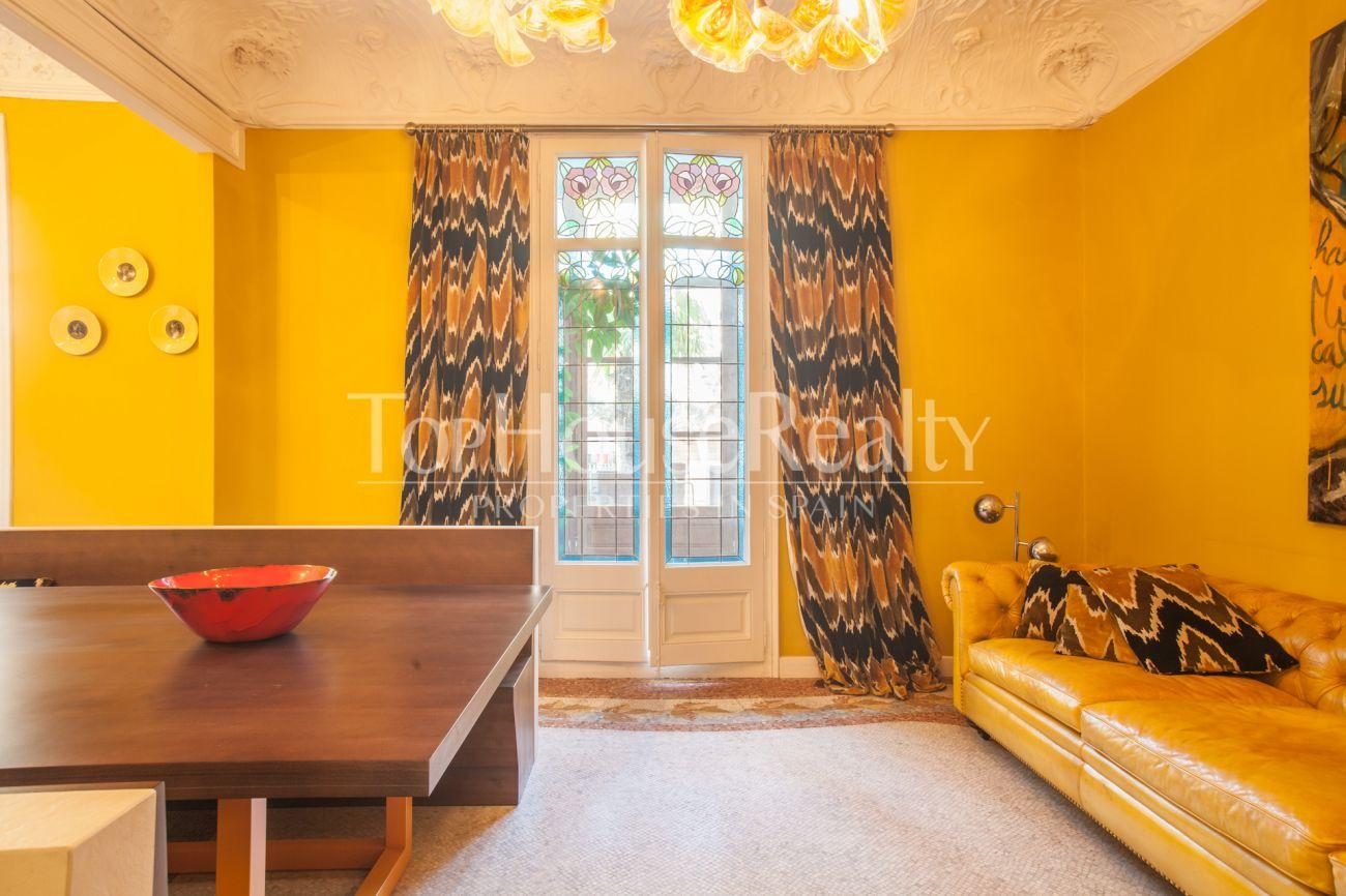 Spectacular flat in the Golden Square of Barcelona