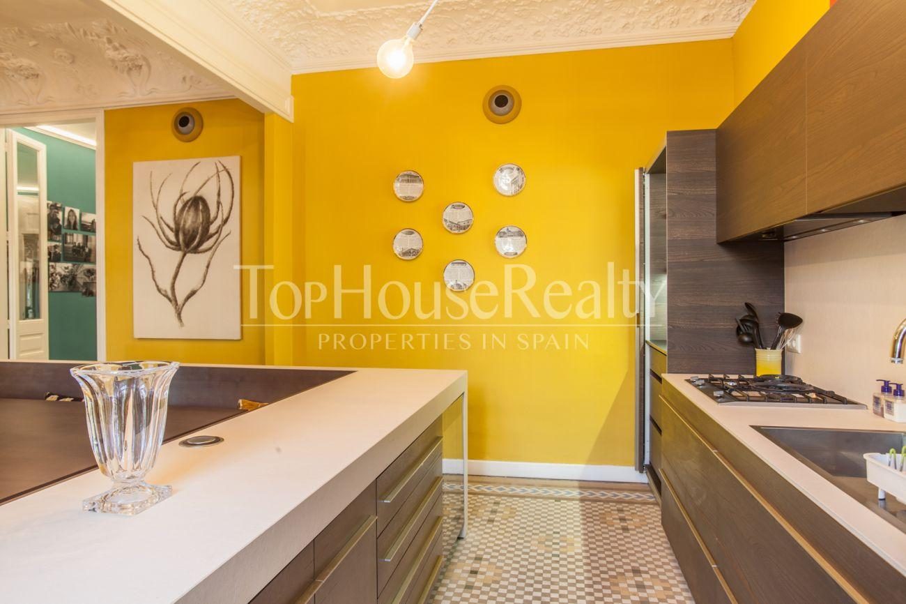 Spectacular flat in the Golden Square of Barcelona