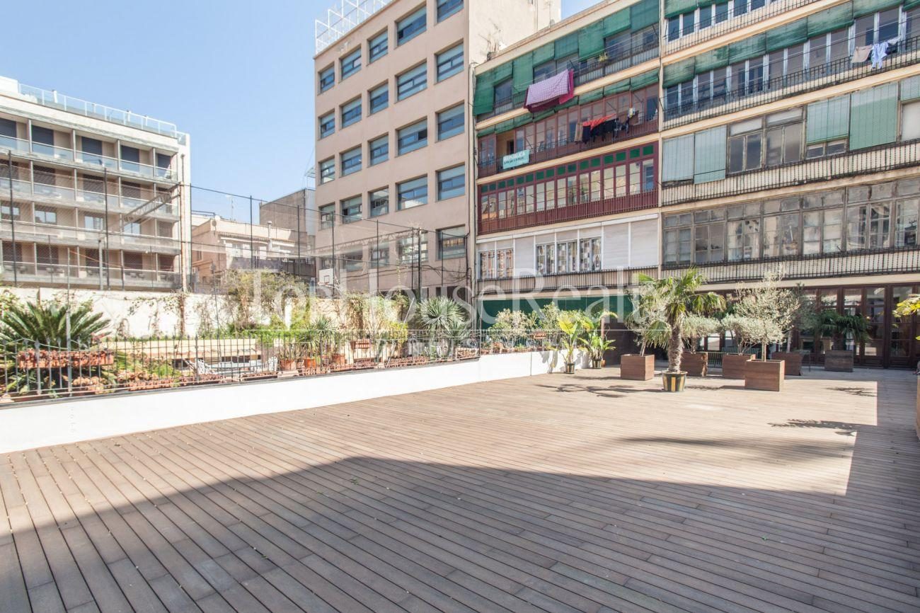 Spectacular flat in the Golden Square of Barcelona