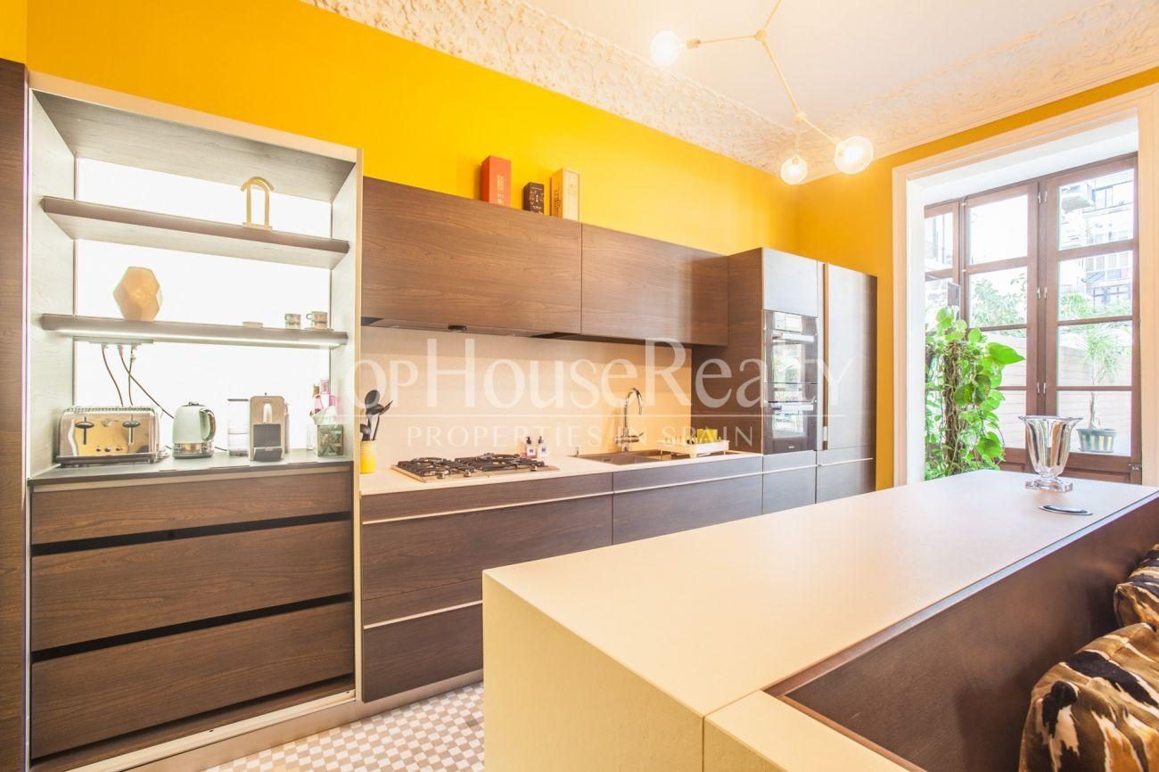 Spectacular flat in the Golden Square of Barcelona