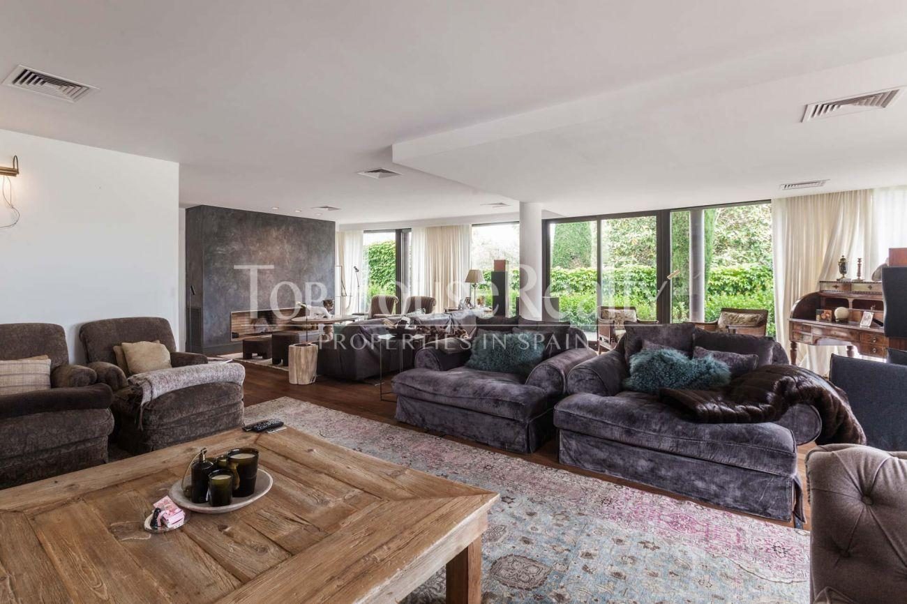Modern house in Pedralbes