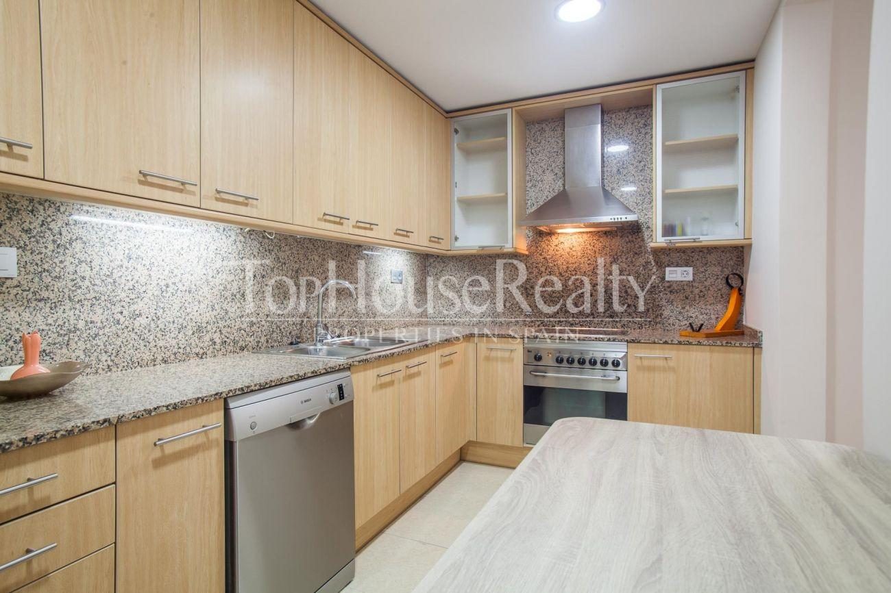 Nice and sunny apartment near Anec Blau shopping centre