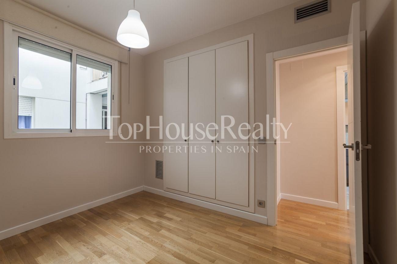 Nice and sunny apartment near Anec Blau shopping centre