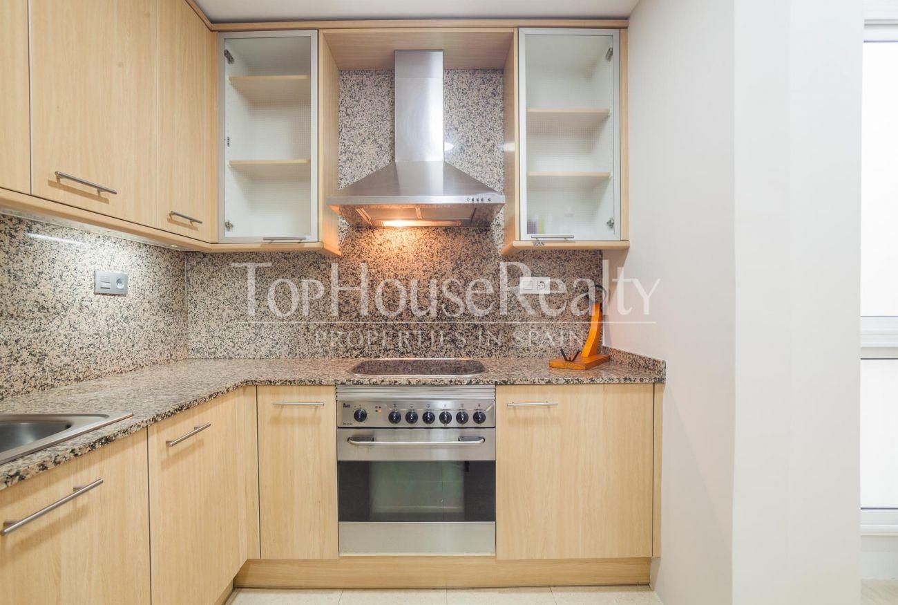 Nice and sunny apartment near Anec Blau shopping centre