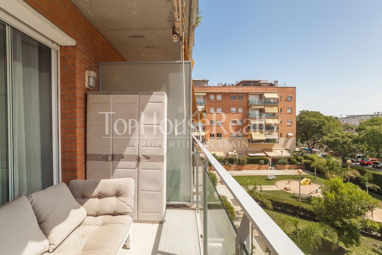 Nice and sunny apartment near Anec Blau shopping centre