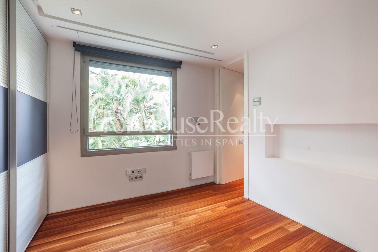 Magnificent modern house with views in Can Girona, Sitges