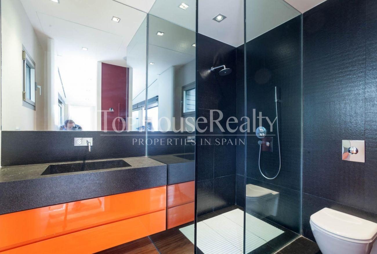 Magnificent modern house with views in Can Girona, Sitges