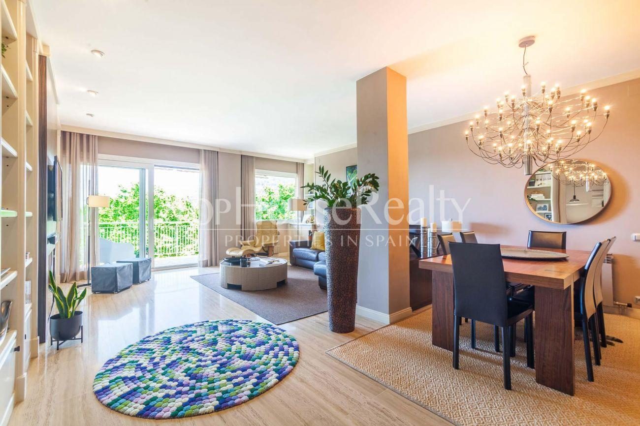 Bright penthouse in Pedralbes