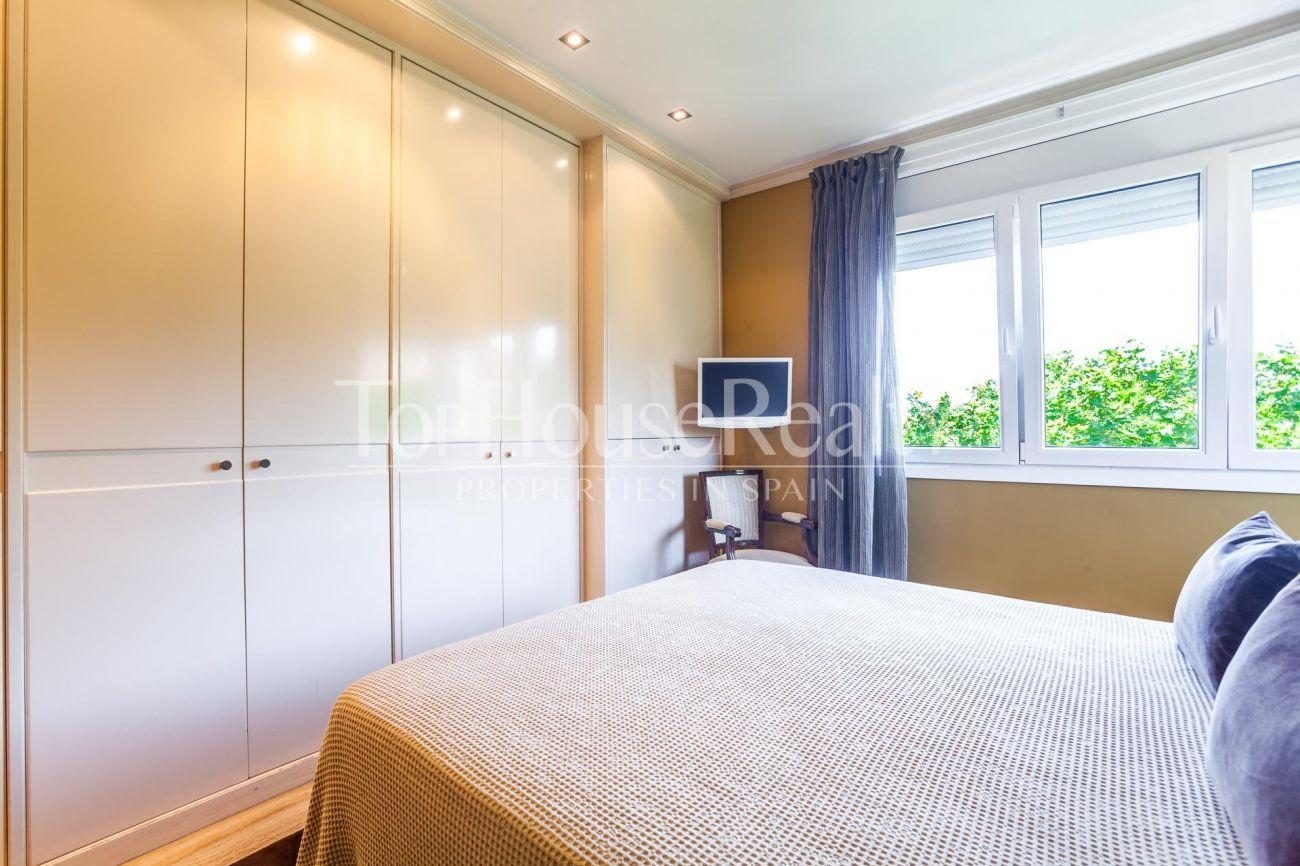 Bright penthouse in Pedralbes