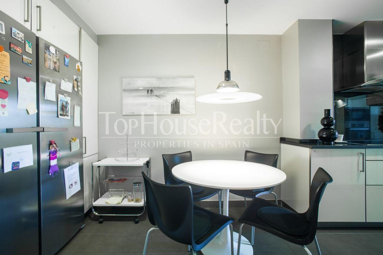 Bright penthouse in Pedralbes
