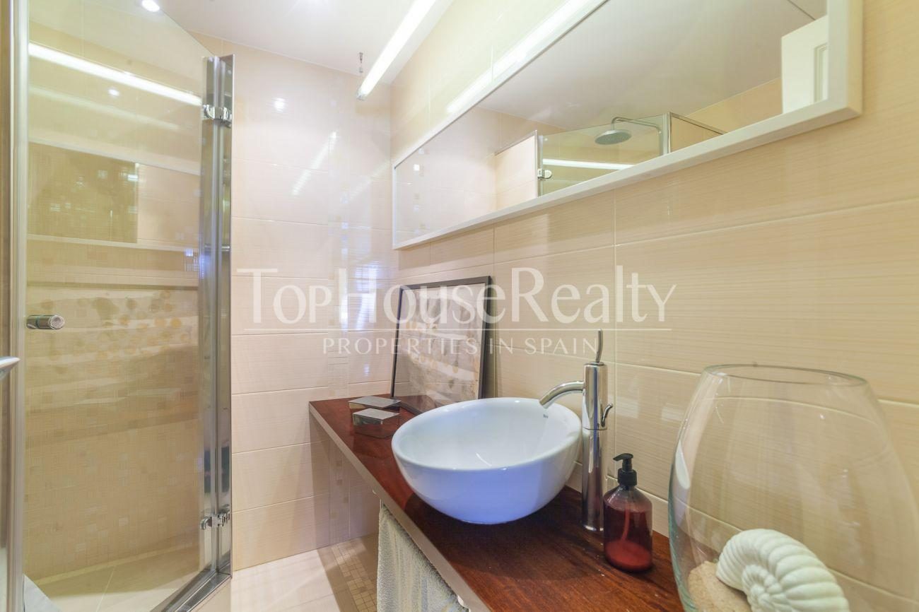Bright penthouse in Pedralbes