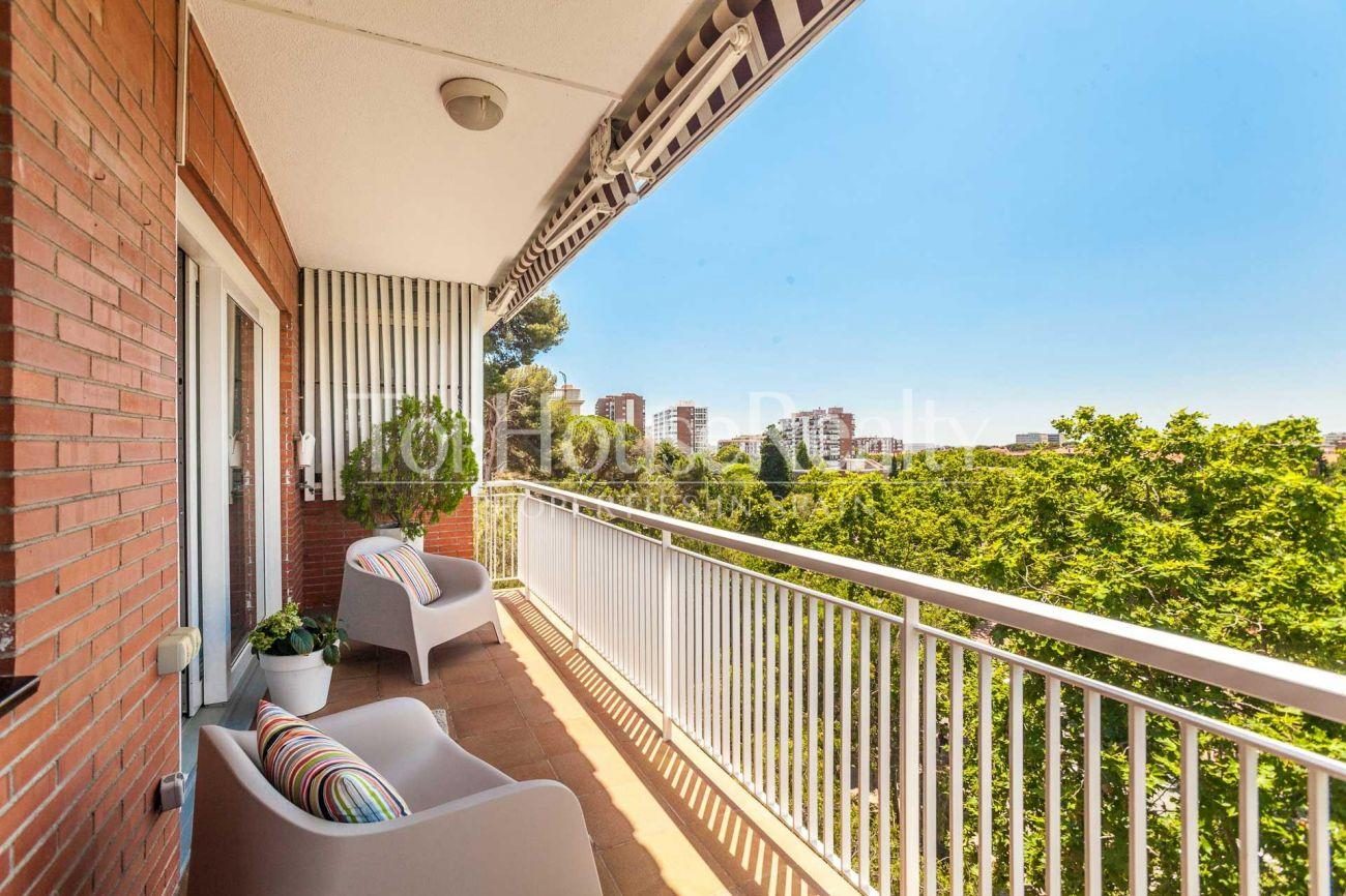 Bright penthouse in Pedralbes