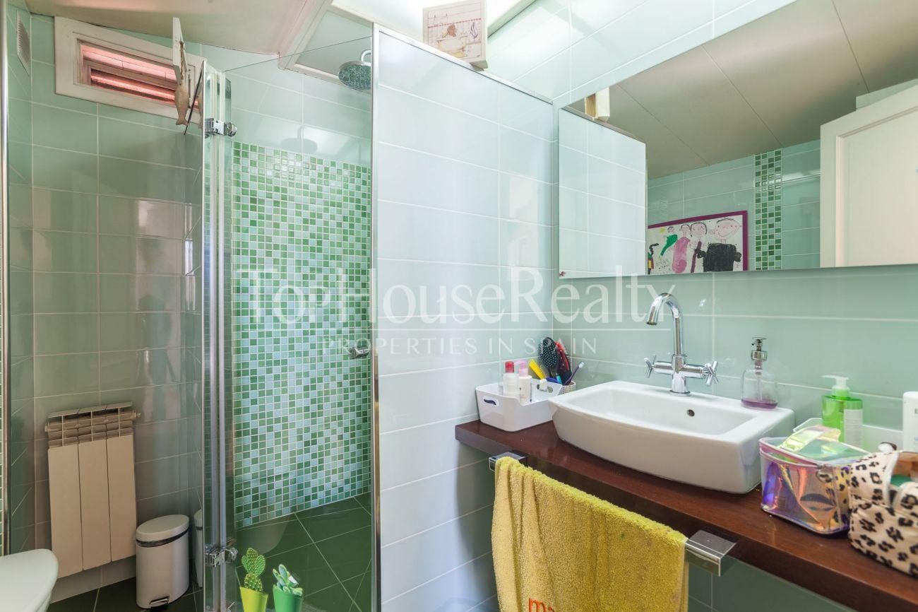 Bright penthouse in Pedralbes