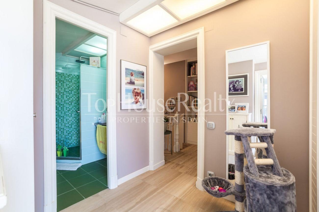 Bright penthouse in Pedralbes