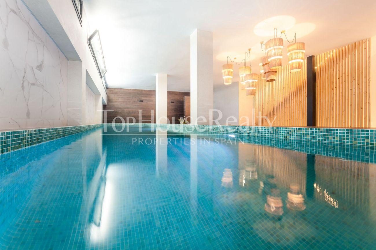Spectacular new house with incredible views