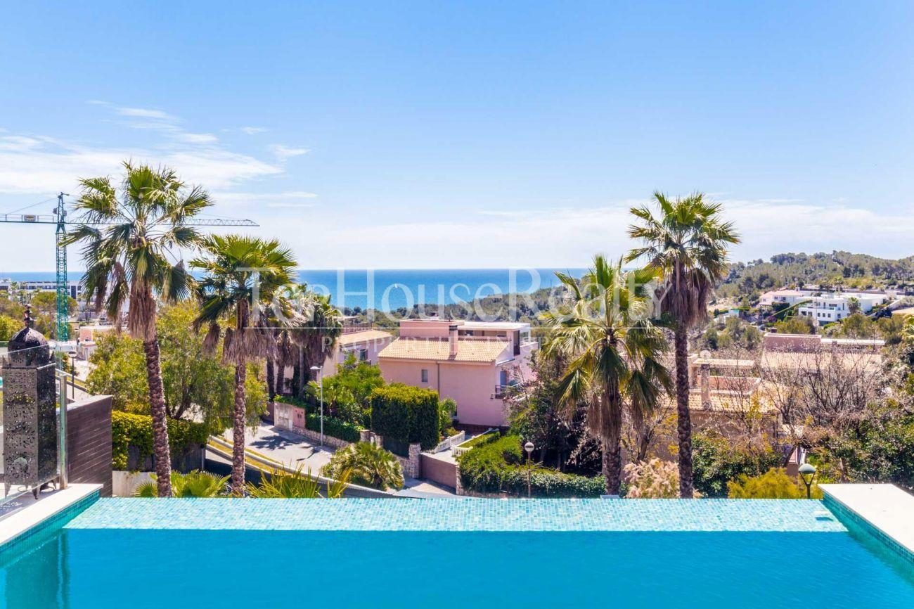 Spectacular new house with incredible views