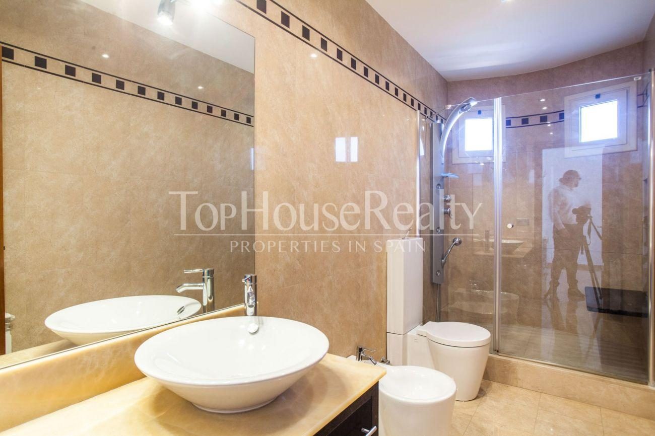 Large villa in the exceptional area of Sant Just Desvern