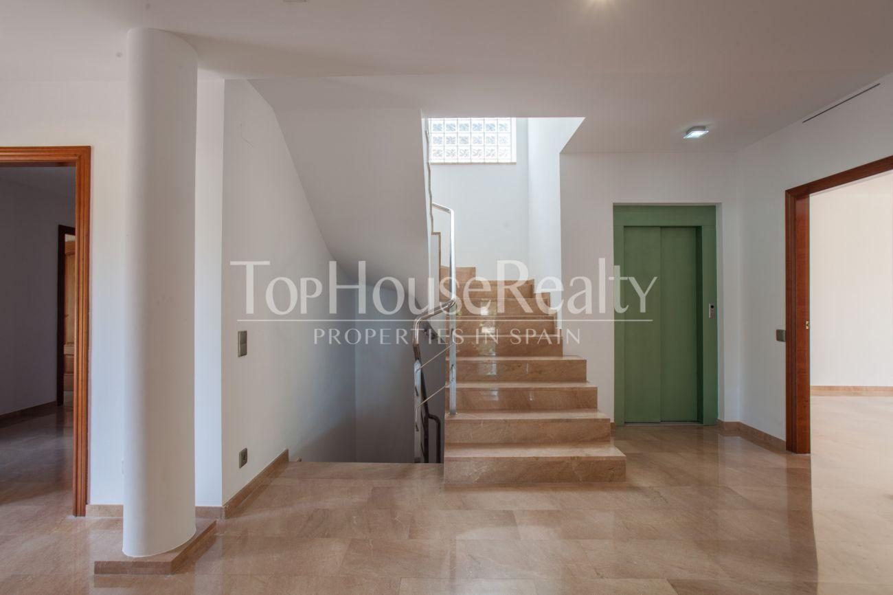 Large villa in the exceptional area of Sant Just Desvern